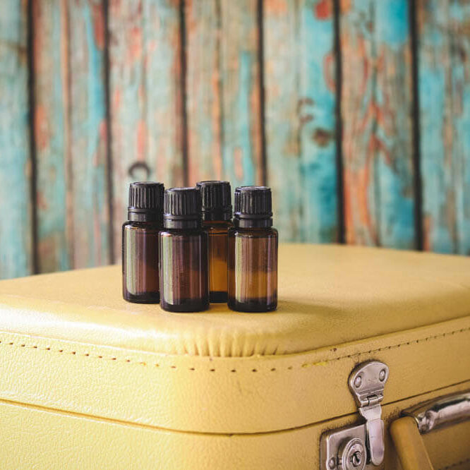 essential-oils-for-traveling