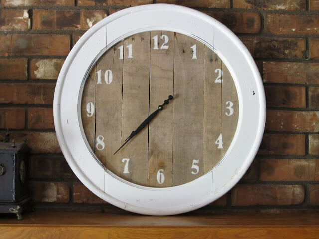 How to make a Clock out of Pallet Wood (DaNelle style)