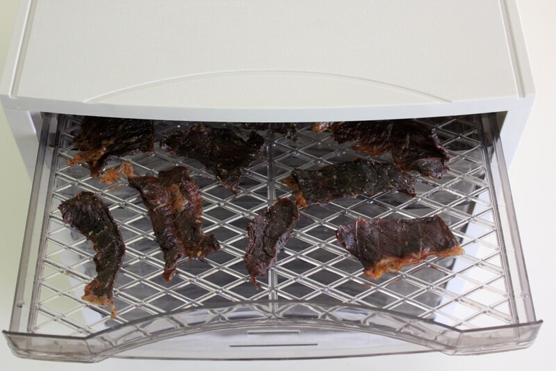 Want to make AMAZING homemade beef jerky? Let me lay it on you.