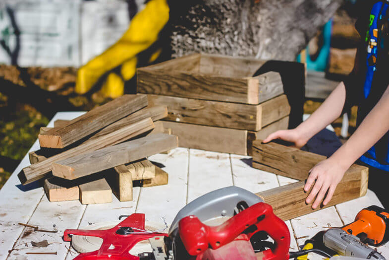 making-homemade-planter